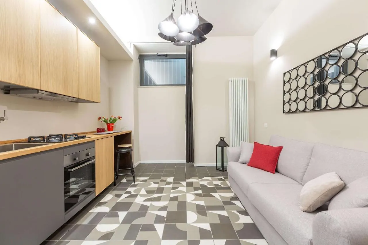 Mou43 -Loreto-Duomo- Urban House - Luxury Милан 0*,  Италия